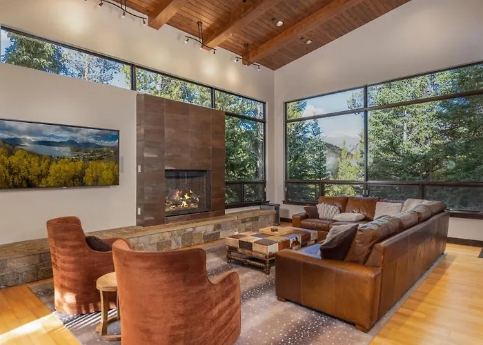 Parade Of Homes Triple Award Winning Estate, Short Walk To Slopes, Sprawling Modern Luxury!!
