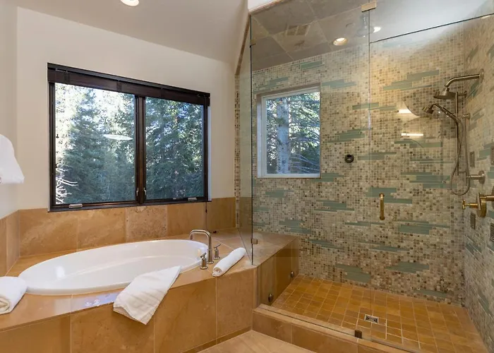 Holiday home Parade Of Homes Triple Award Winning Estate, Short Walk To Slopes, Sprawling Modern Luxury!! Copper Mountain
